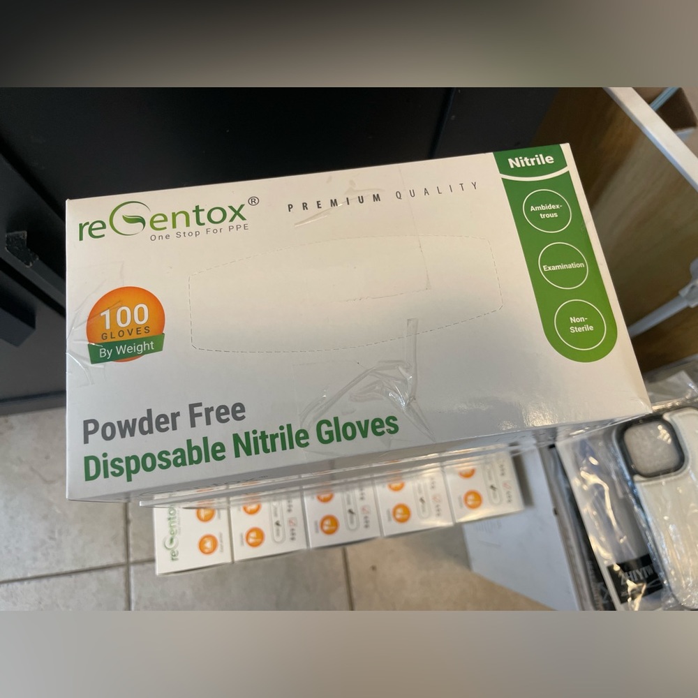 100 White Powder Free Diposable Nitrile Gloves XS